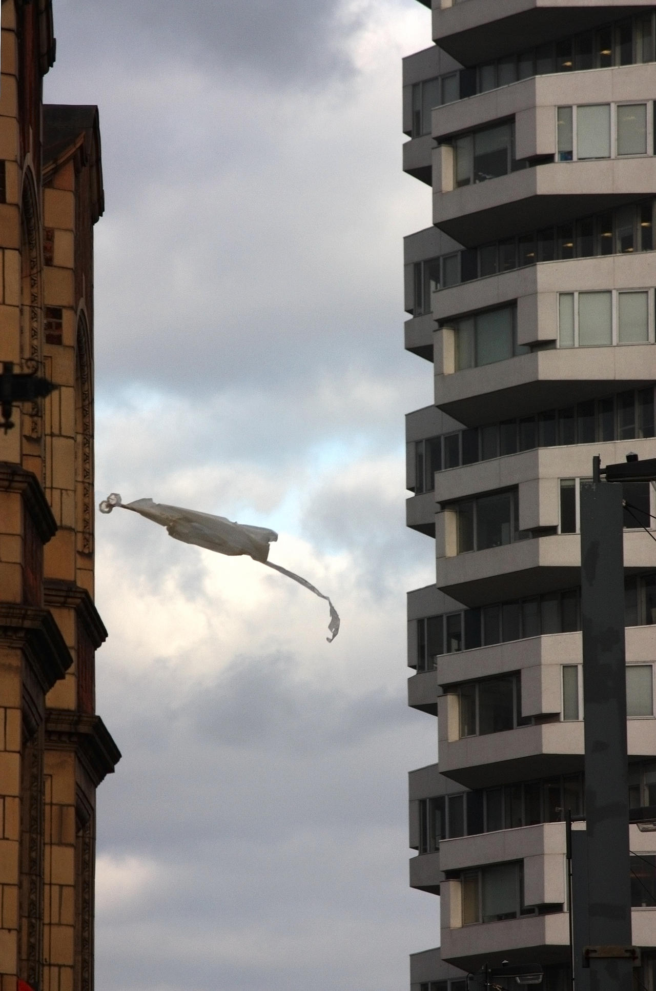 An Alien Abductor Drone Moves In On The NLA Tower