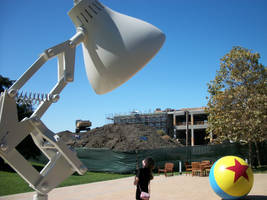 Pixar's Luxo Jr. lamp and ball