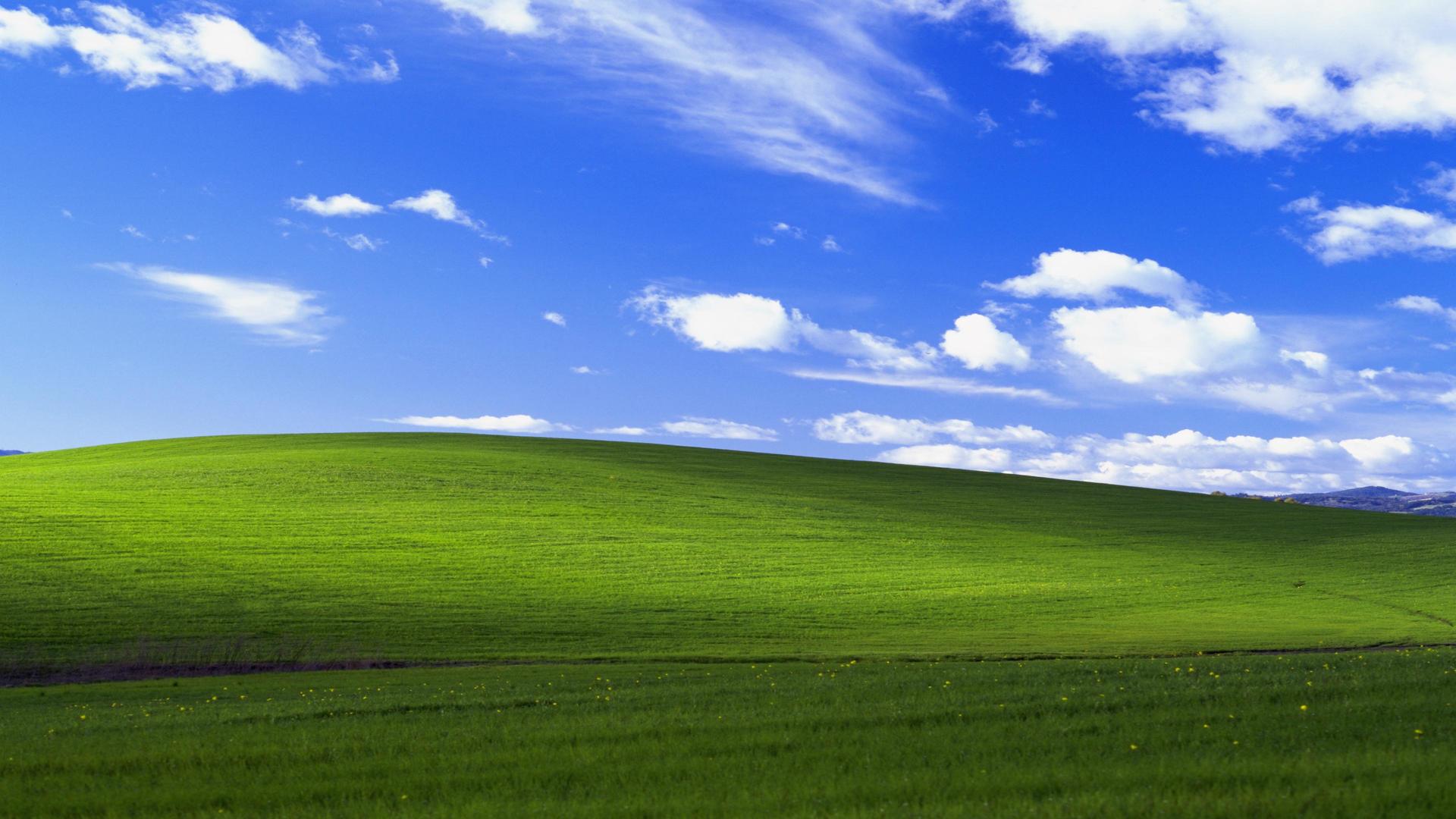 Windows XP desktop backgroundbut in Anime? by LUVUS-7 on DeviantArt