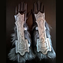 Skyrim - Nordic carved gauntlets