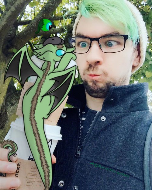 jacksepticeye meets his little dragon