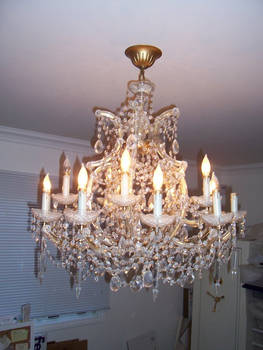 Chandelier 1