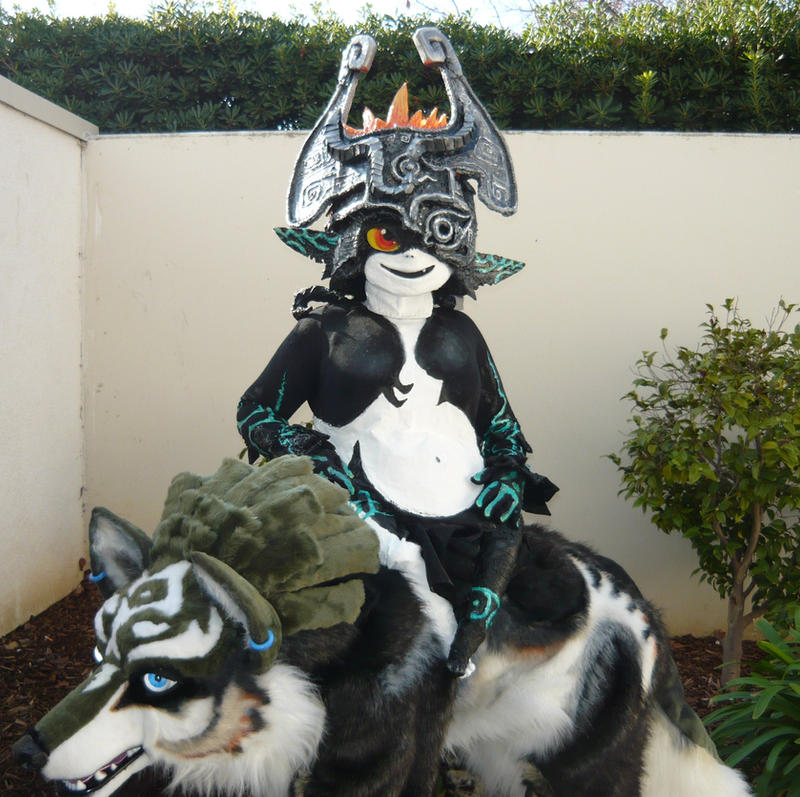 Midna rides Wolf link