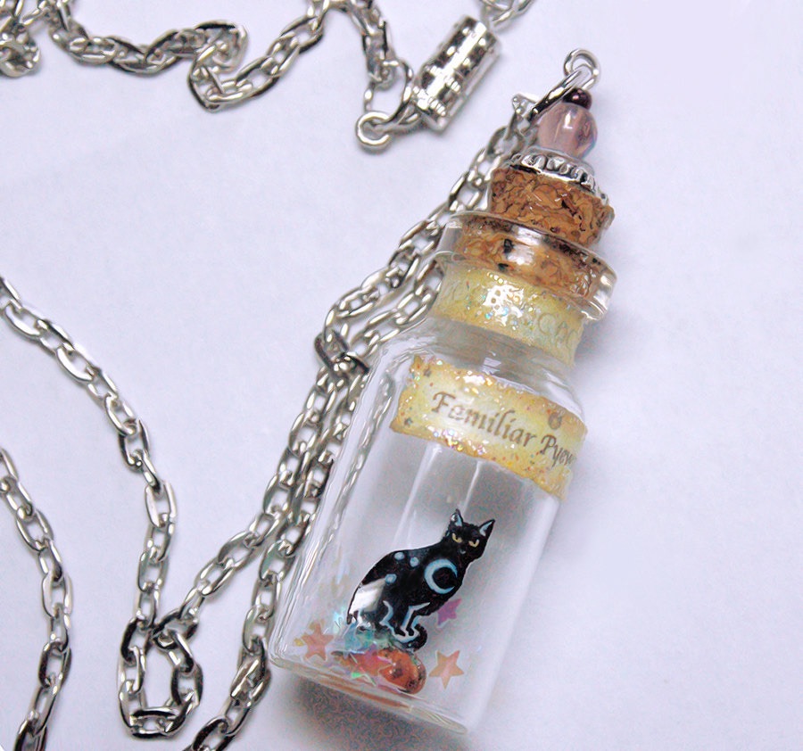 Black cat Halloween bottle pendant