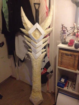 Justicar Aatrox cosplay - sword