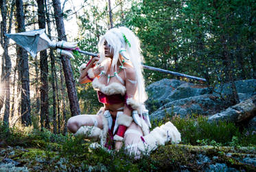 Snow Bunny Nidalee cosplay from League of Legends