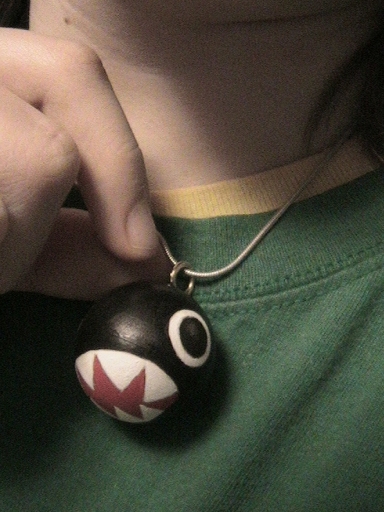 Bow Wow: Chain Chomp Necklace