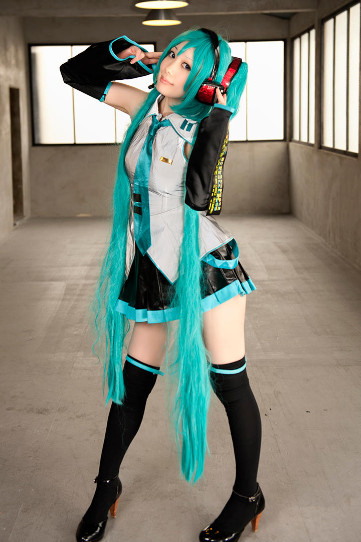 Hatsune Miku Cosplay 8 By Shiizuku On DeviantArt hatsune-miku-cosplay-8-by-shiizuku-on-deviantart