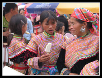 Flower Hmong girls in Bac Ha