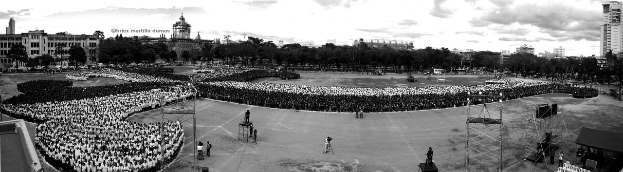 WORLD'S LARGEST HUMAN CROSS