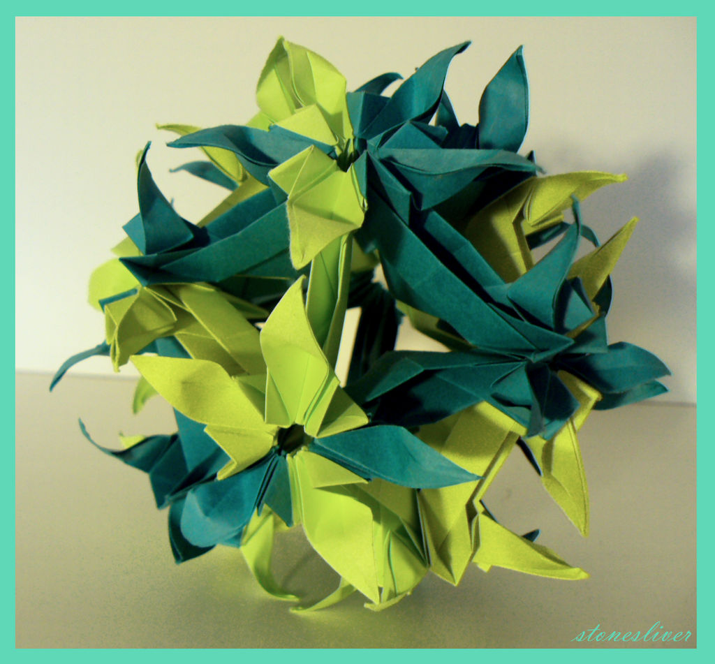 Spides Floral Kusudama