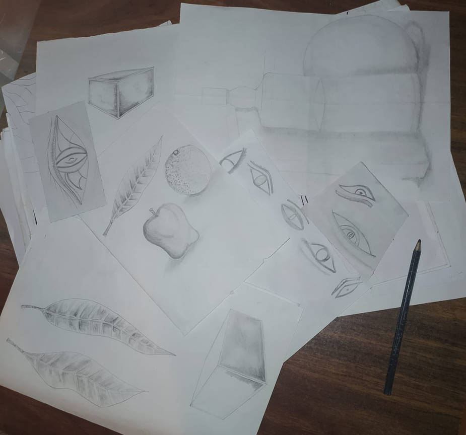 Pencil work by ItzmiDeviant on DeviantArt