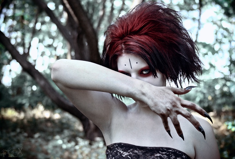 Snakeskin - Stone Cold Hands