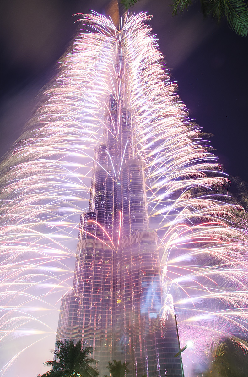 Burj Khalifa - New Year 2013 -- with fireworks