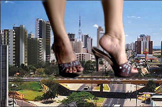 Giantess Lua Mega Crush