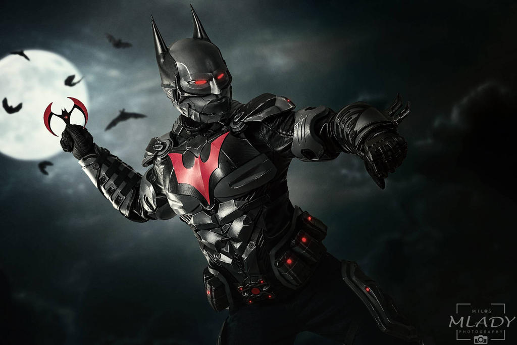 Batman Beyond cosplay from the game Arkham Knight by ironmarkprops on  DeviantArt