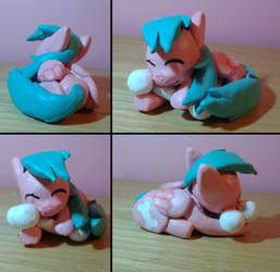 Soaring Paws Figure