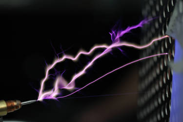 Tesla Coil Discharge by Quit007