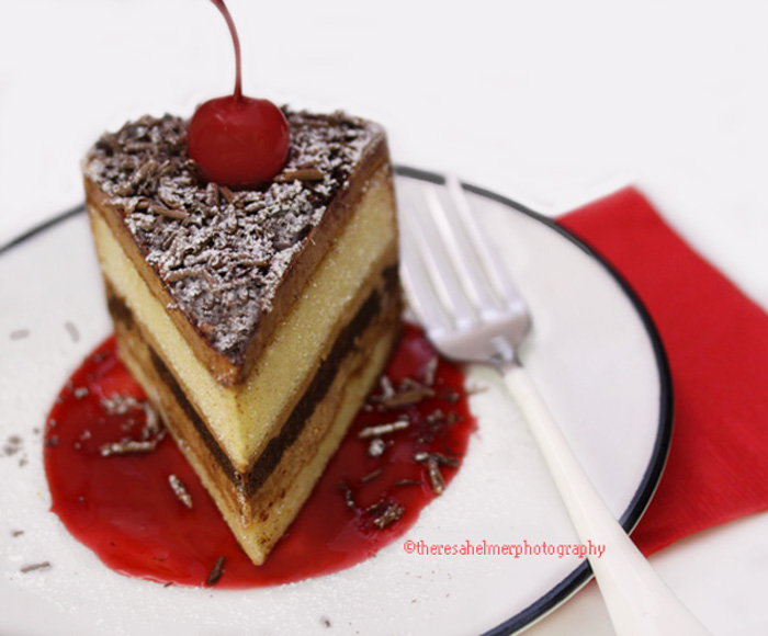 Tiramisu Chocolate Cake by theresahelmer Tiramisu Chocolate Cake by theresahelmer