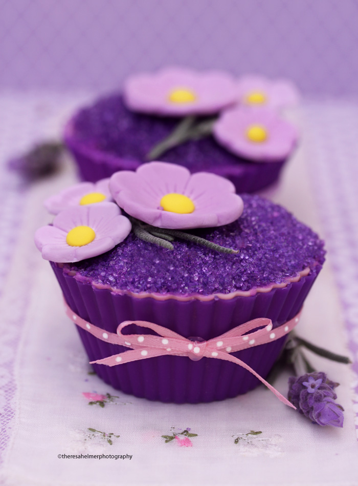 Romancing Lavender (Pretty Cupcakes)