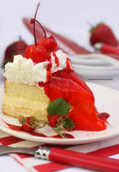 Strawberry Cream Cake