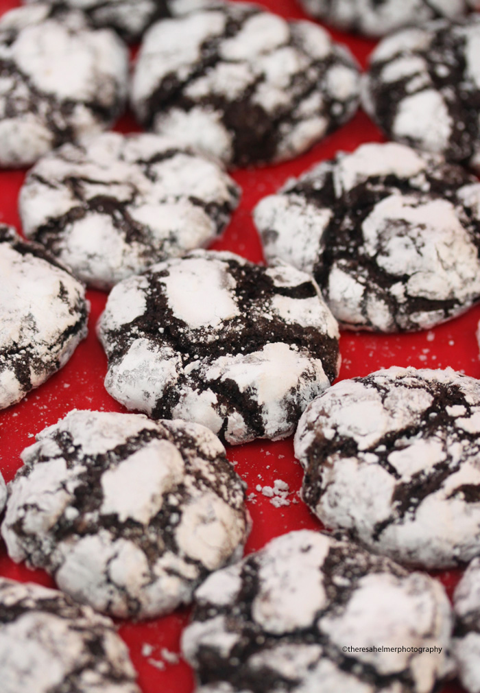 Learn How To Make Chocolate Crinkle Cookies