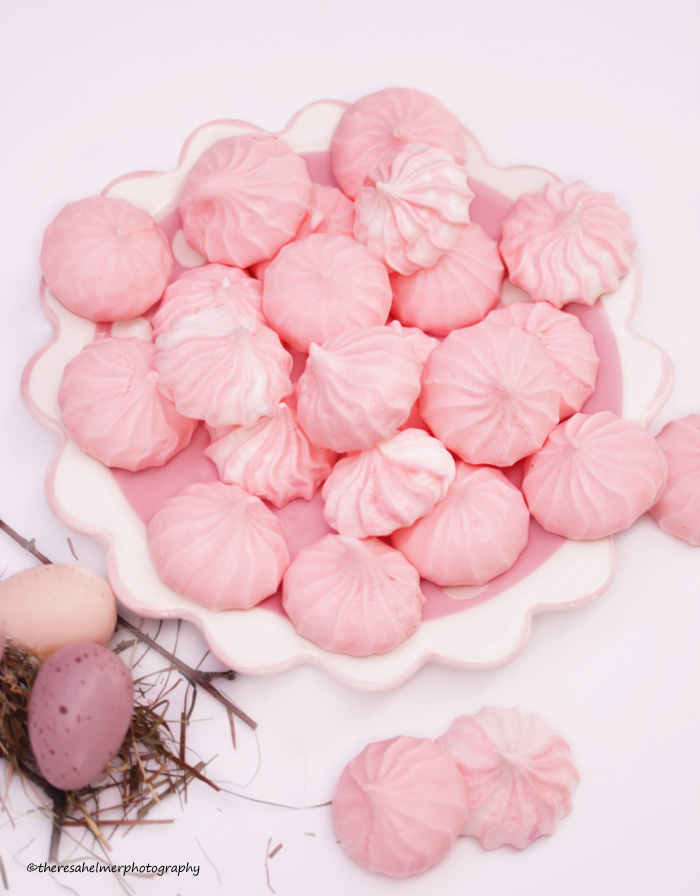 Strawberry Meringue Cookies