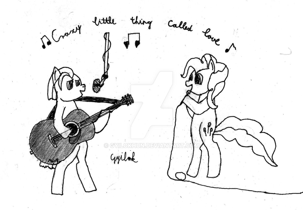 Singing With Pinkie Pie