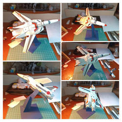 papercraft Macross VF-1s