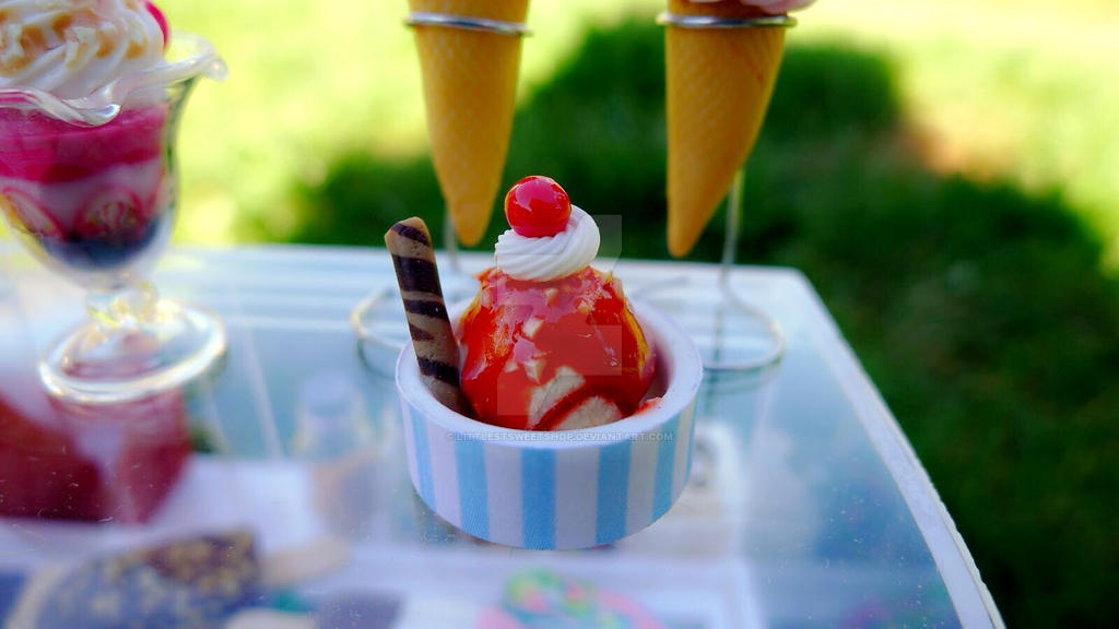Raspberry ripple sundae 1/6 by LittlestSweetShop on DeviantArt