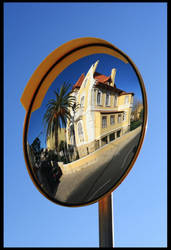 Mirrors... a diferent view of the world