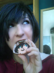 Xion eats her own face.