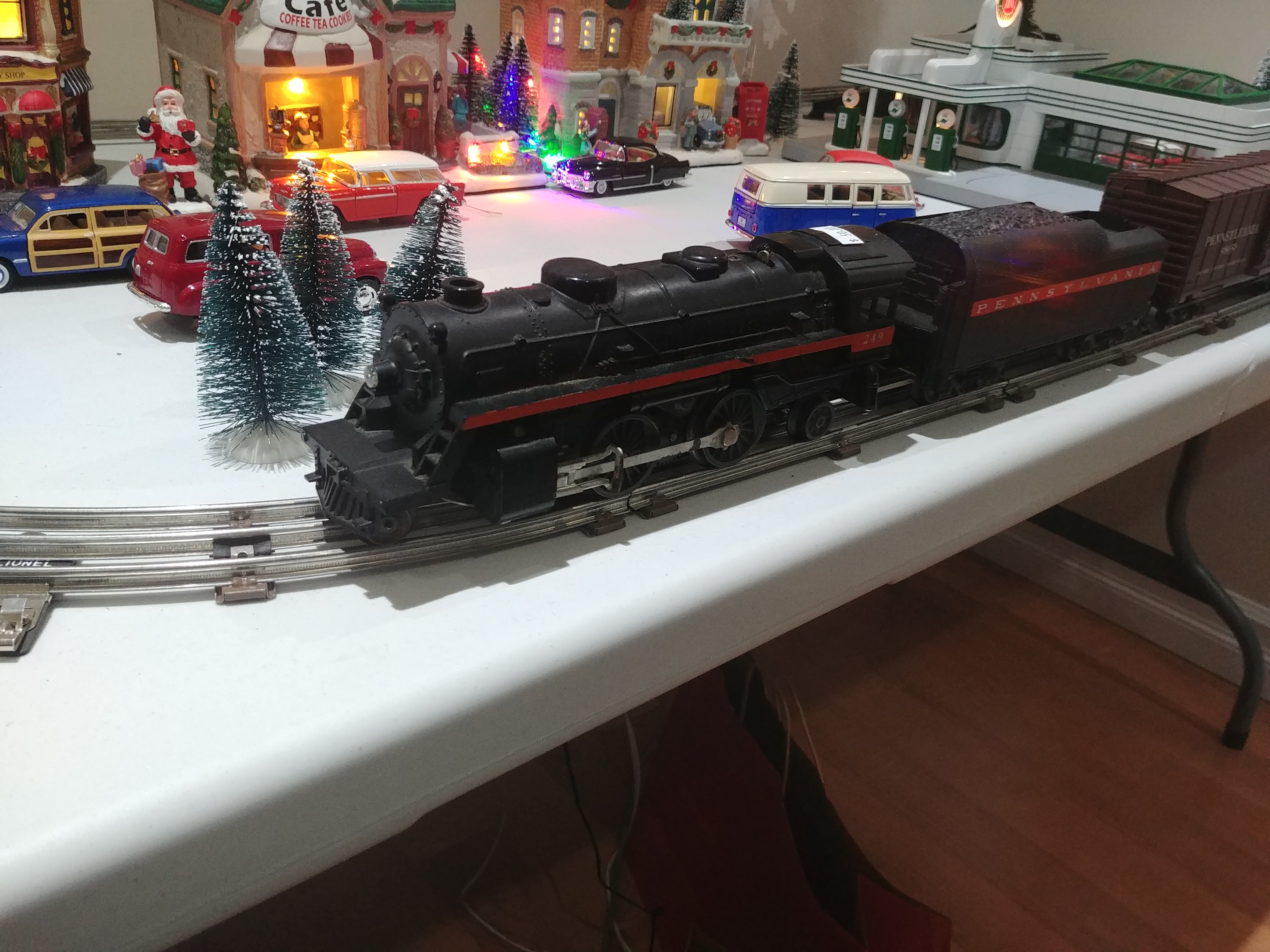 Lionel Pennsylvania postwar 249 steam locomotive.