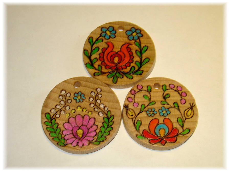 Hungarian motif wood pendants