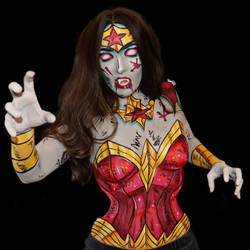 Vampire Wonder Woman - Bodypaint 1/5