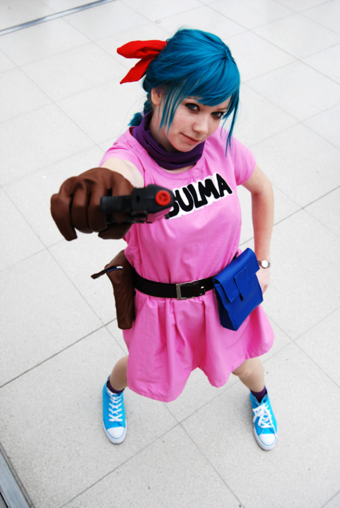 Bulma Cosplay First Outfit