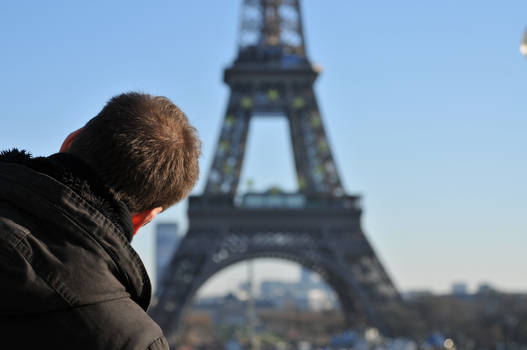 Alone Paris