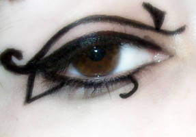 Led Zeppelin Inspired Eye Makeup
