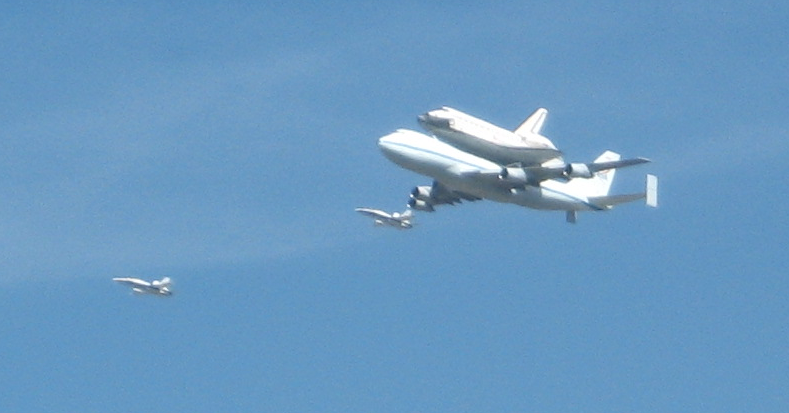 Space shuttle fly over 1