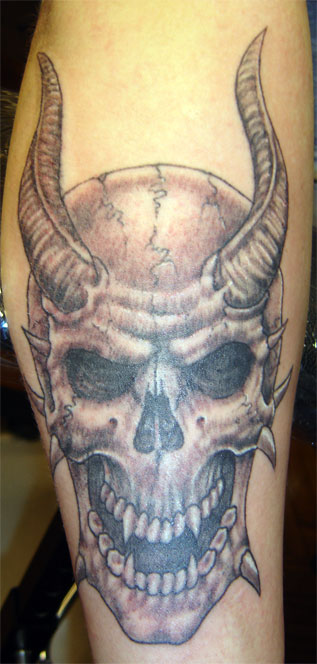 horned skull