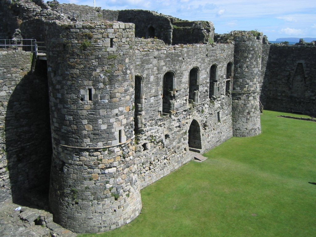 None shall pass (Beaumaris Castle)