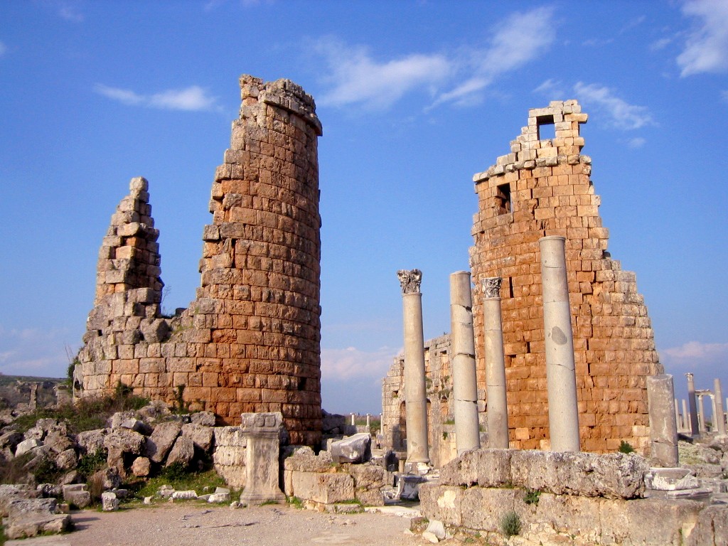 The Two Towers (of Perge)