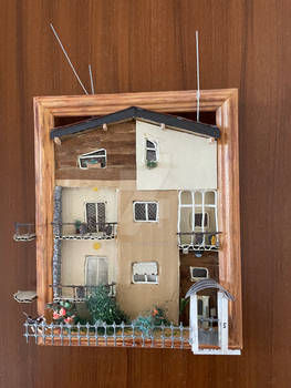 A friend_s house, Facade