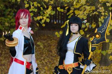 Elesis Blazing heart and Ara Little devil cosplay