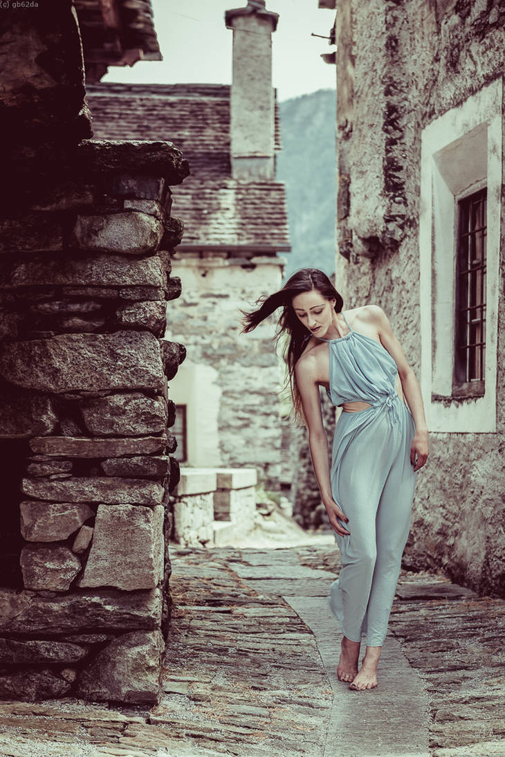 Don't leave the track by gb62da on DeviantArt