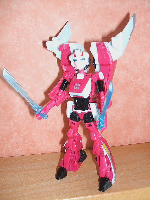 My New Deluxe Figure Arcee