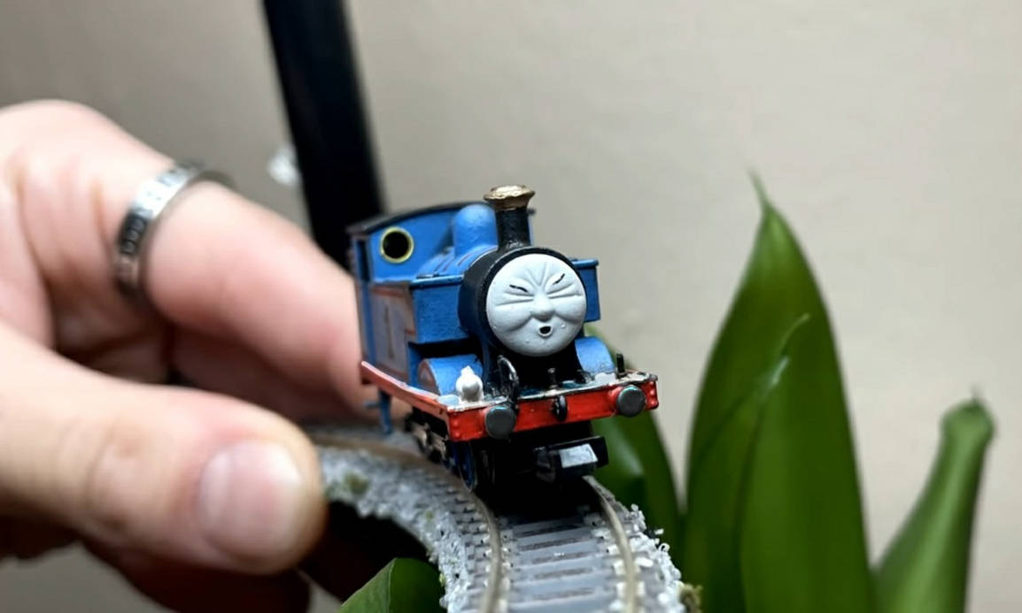Less Detailed Thomas (Ttte) detailed thomas (edit) by galaxystudios78 on DeviantArt