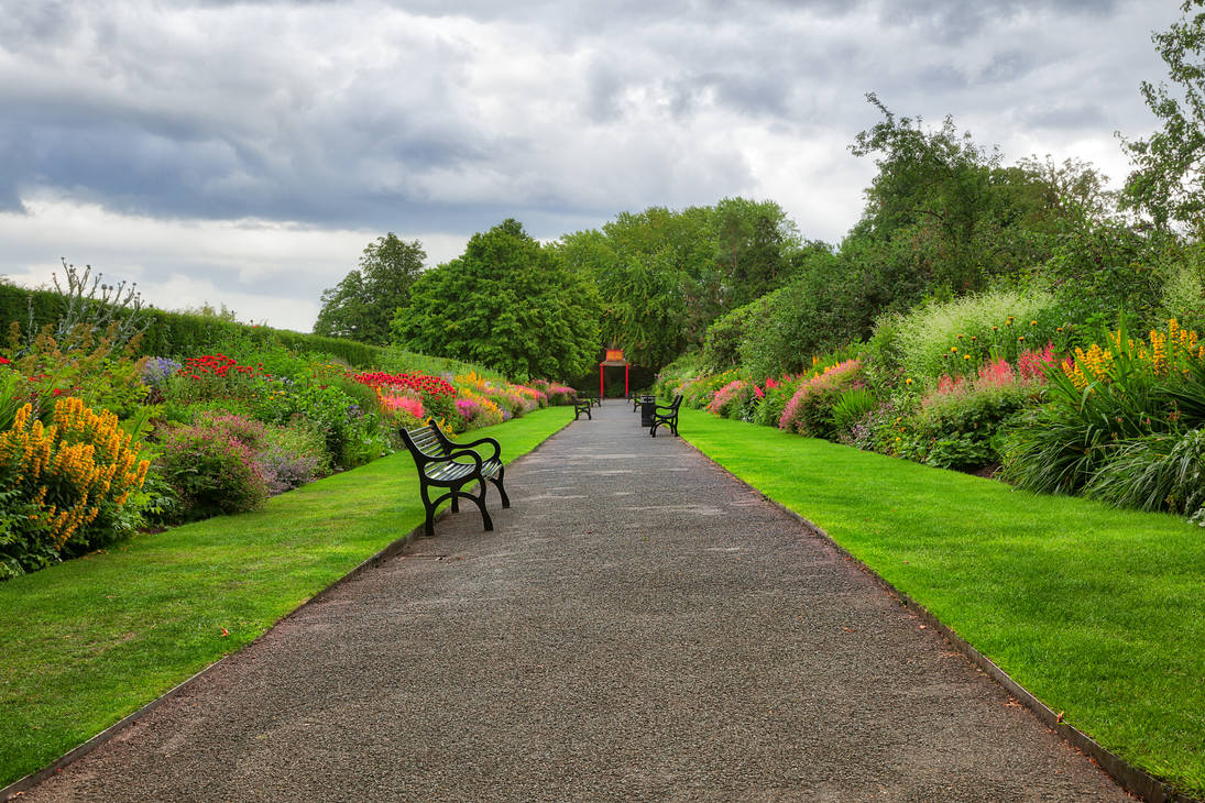 Красивые парки для прогулки. Хелен парк+ ландшафт. Ботанический сад Белфаста. Парк лавочка Англия. Парк Чарльза Клора.