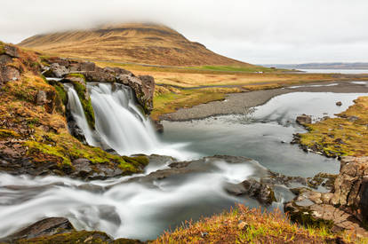 Foggy Kirkjufellsfoss