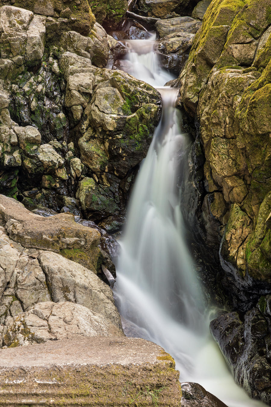 Sychryd Platform Falls by boldfrontiers